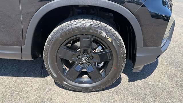 Used 2025 Honda Ridgeline Black Edition image 9
