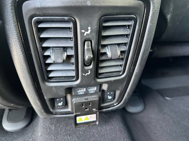 Used 2023 Dodge Durango R/T RWD image 17