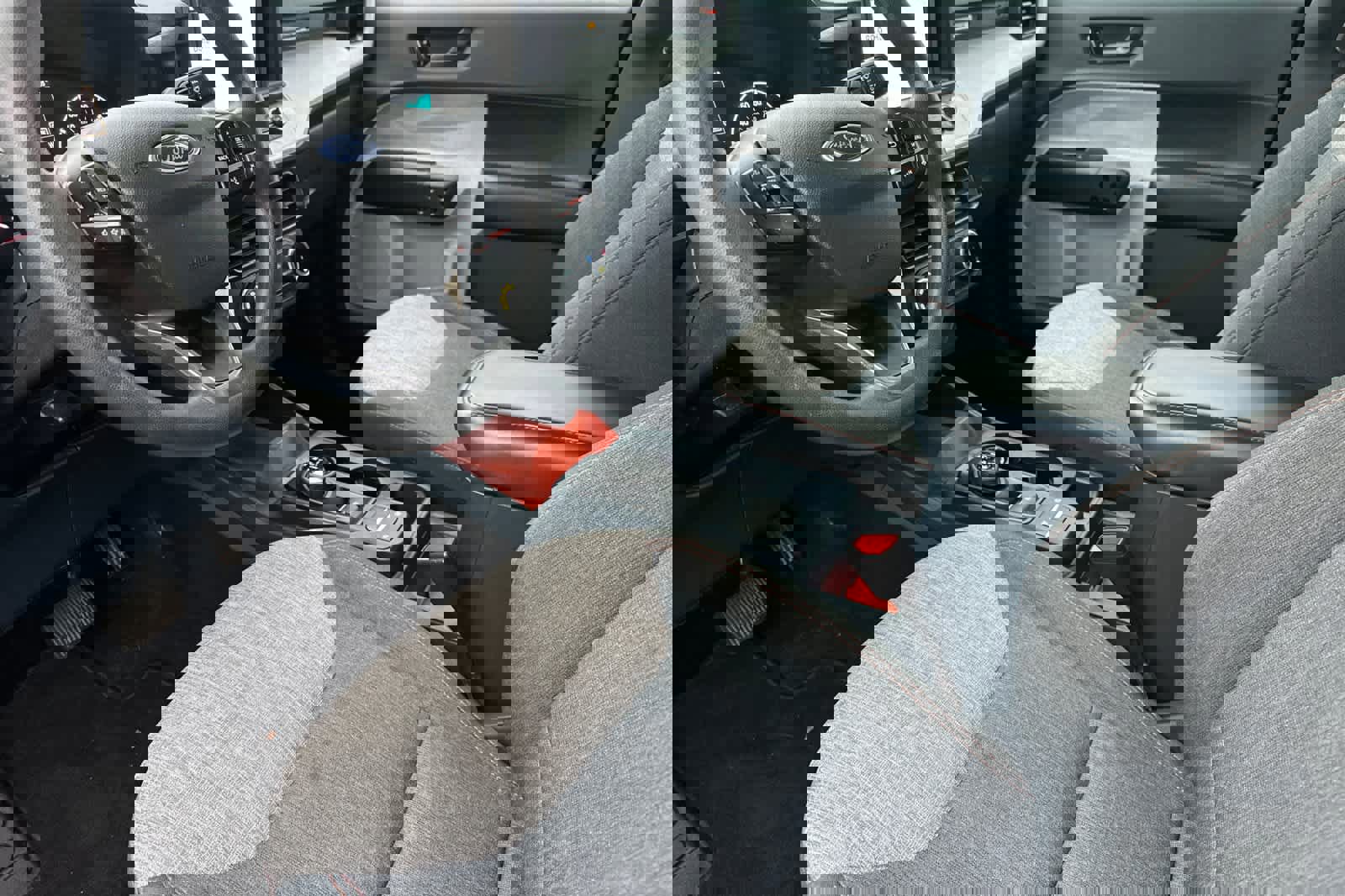 Certified 2022 Ford Maverick XLT w/ Equipment Group 300A Standard image 11