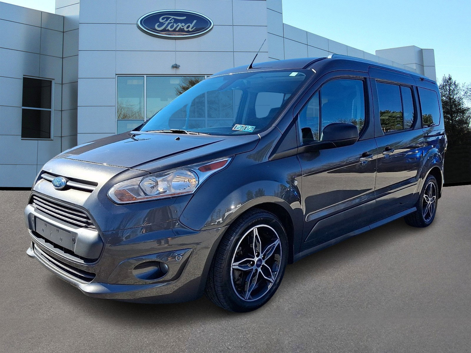 Certified 2018 Ford Transit Connect XLT image 4