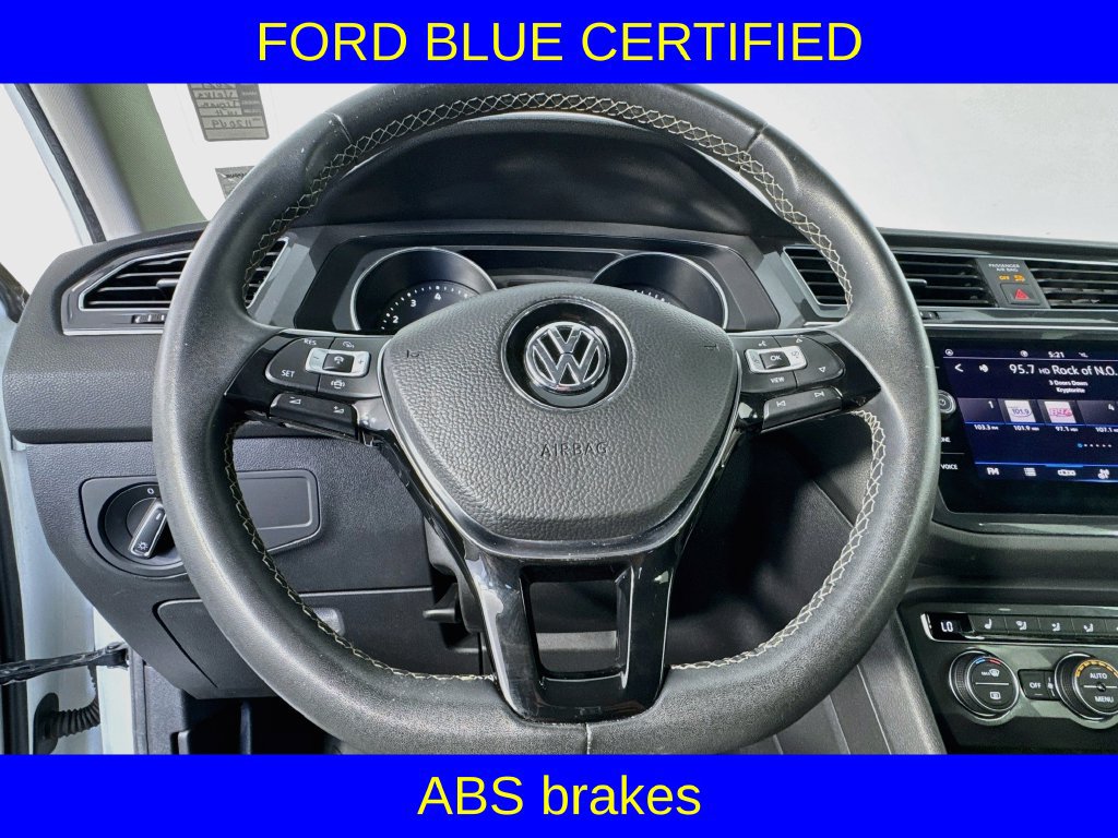 Used 2021 Volkswagen Tiguan SE FWD image 14