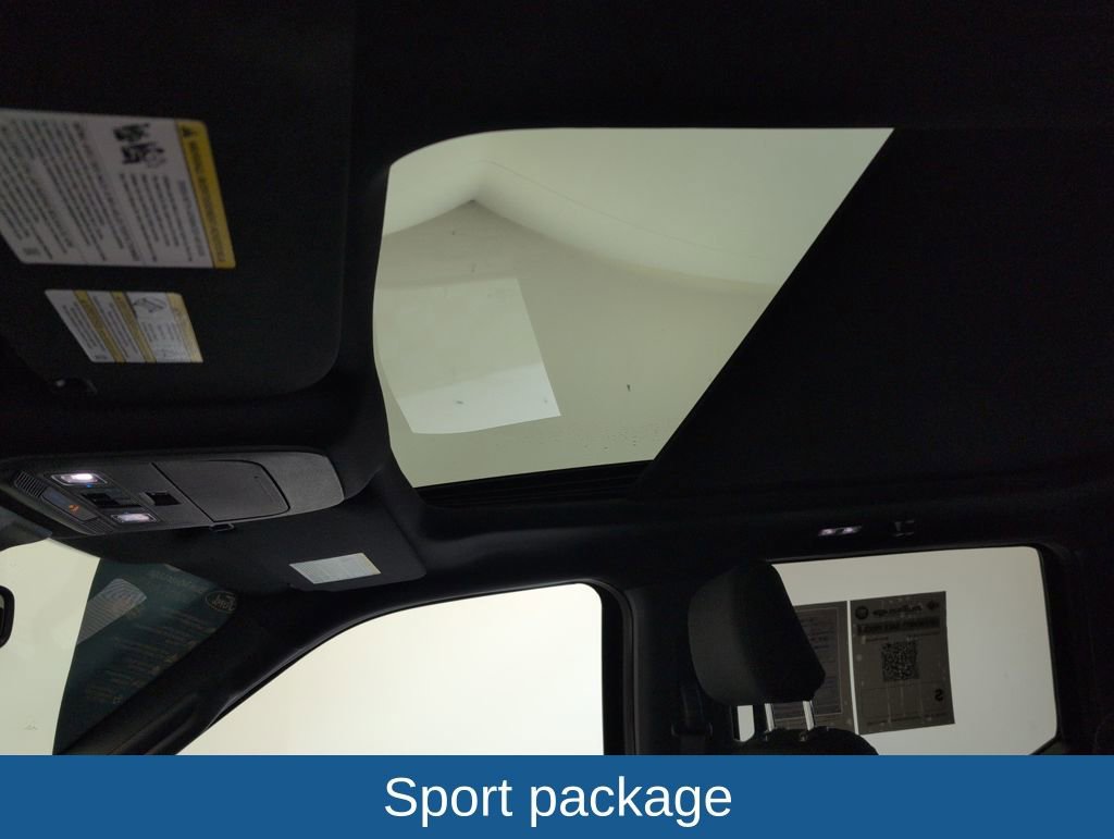 Certified 2022 Ford F150 XLT w/ Equipment Group 302A High image 10