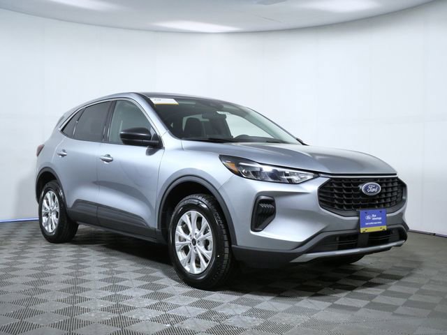Certified 2024 Ford Escape Active w/ Tech Pack #1 AWD/4WD image 1