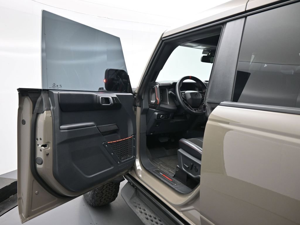 Certified 2025 Ford Bronco Raptor w/ Interior Carbon Fiber Pack image 9