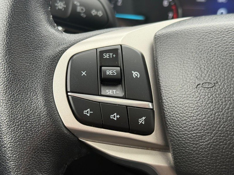 Certified 2023 Ford Explorer XLT w/ Equipment Group 202A image 17