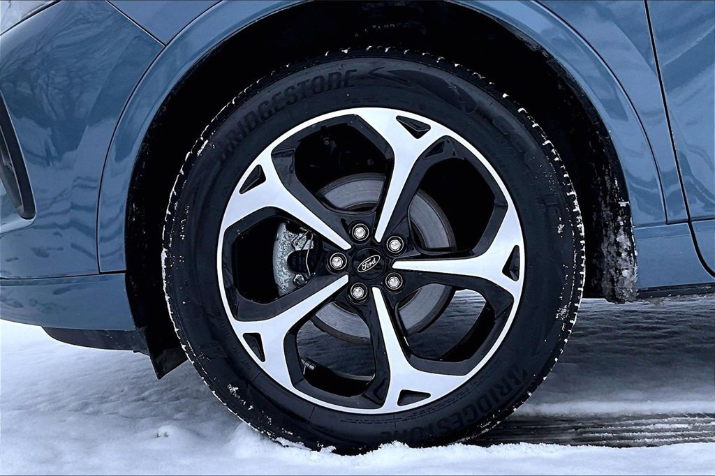 Certified 2023 Ford Escape ST-Line Select w/ Tech Pack #2 image 9