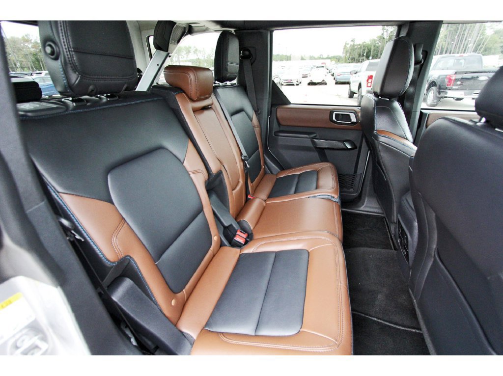 Certified 2024 Ford Bronco Outer Banks AWD/4WD image 14