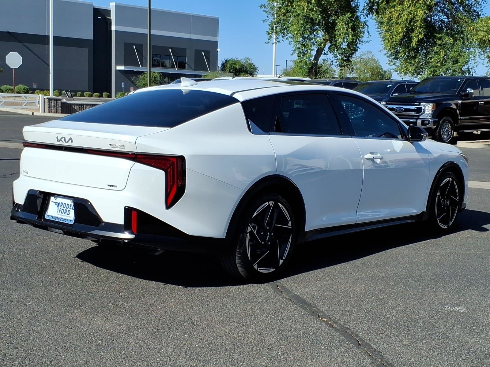 Used 2025 Kia K4 GT-Line w/ GT-Line Premium Package FWD image 5