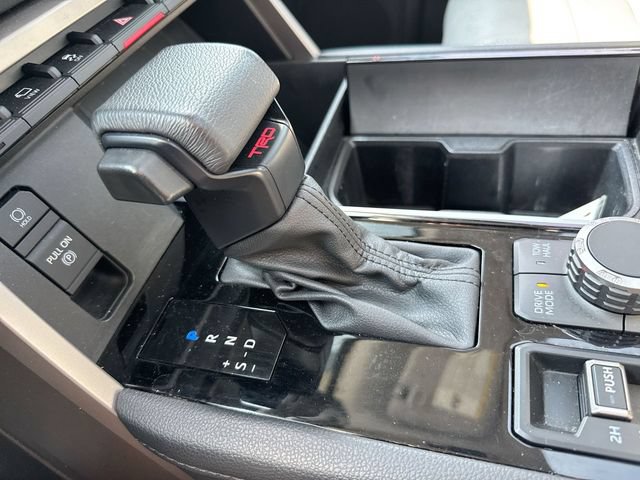 Used 2024 Toyota Sequoia Limited AWD/4WD image 20