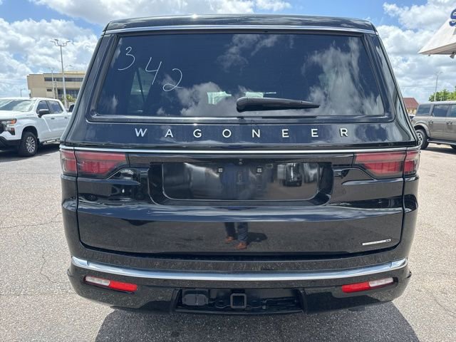Used 2024 Jeep Wagoneer L Series II w/ Flexible Seating Group image 4