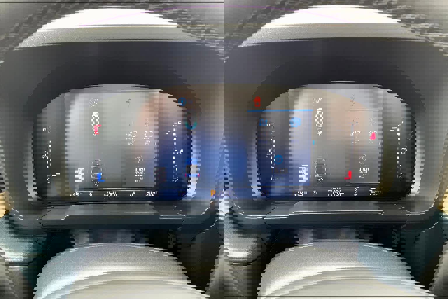 Certified 2025 Ford Maverick Lariat w/ 4K Tow Package image 25