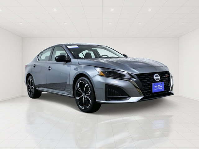 Used 2025 Nissan Altima 2.5 SR