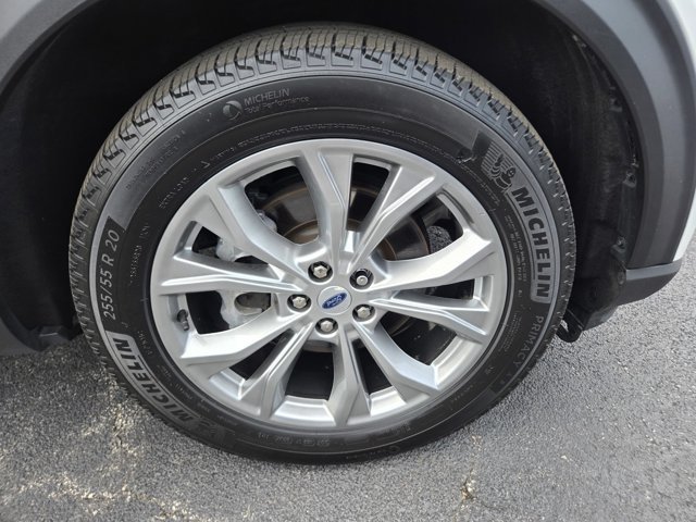 Certified 2023 Ford Explorer Limited w/ Limited Technology Package AWD/4WD image 47