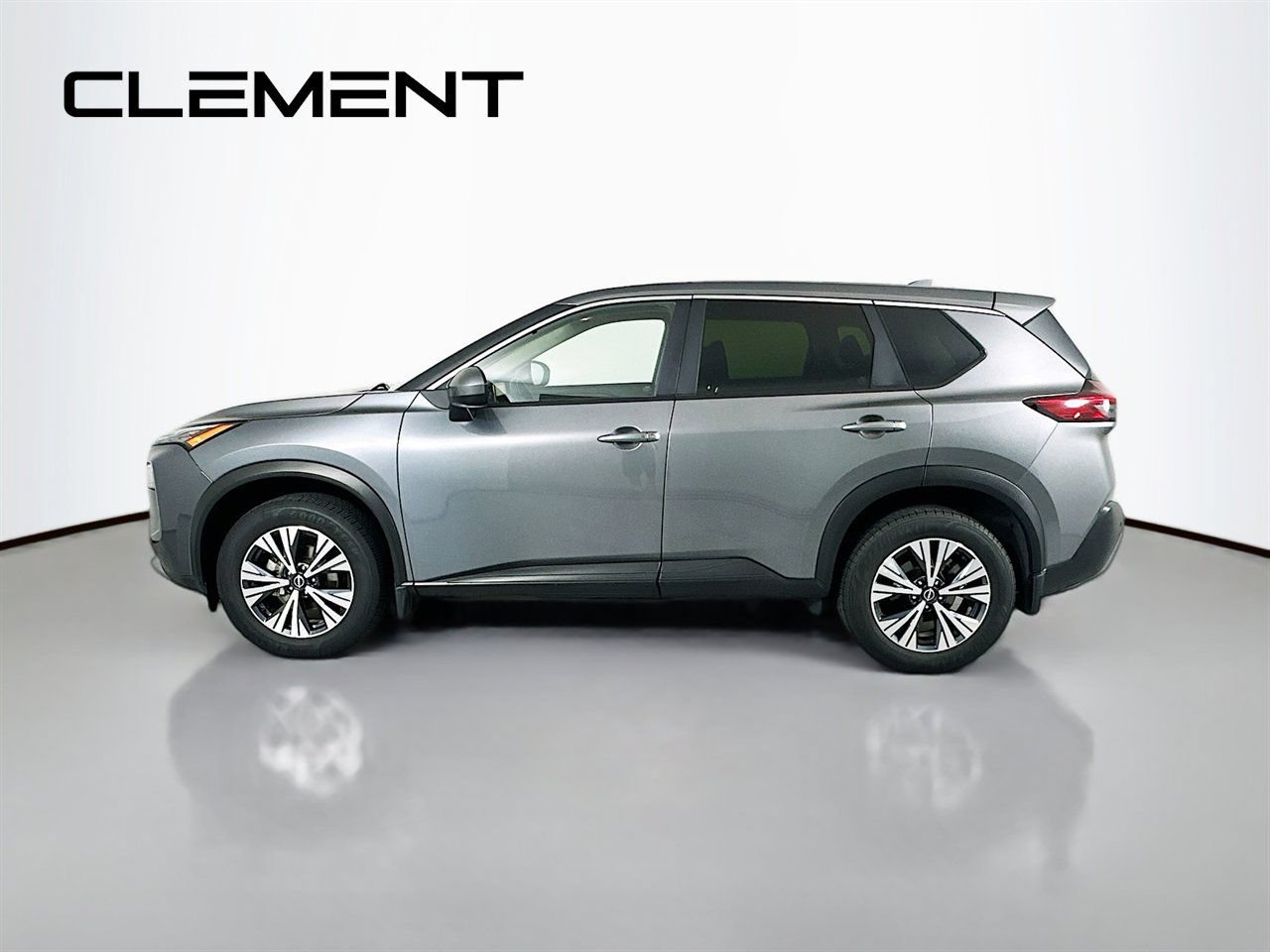 Used 2023 Nissan Rogue SV FWD image 6