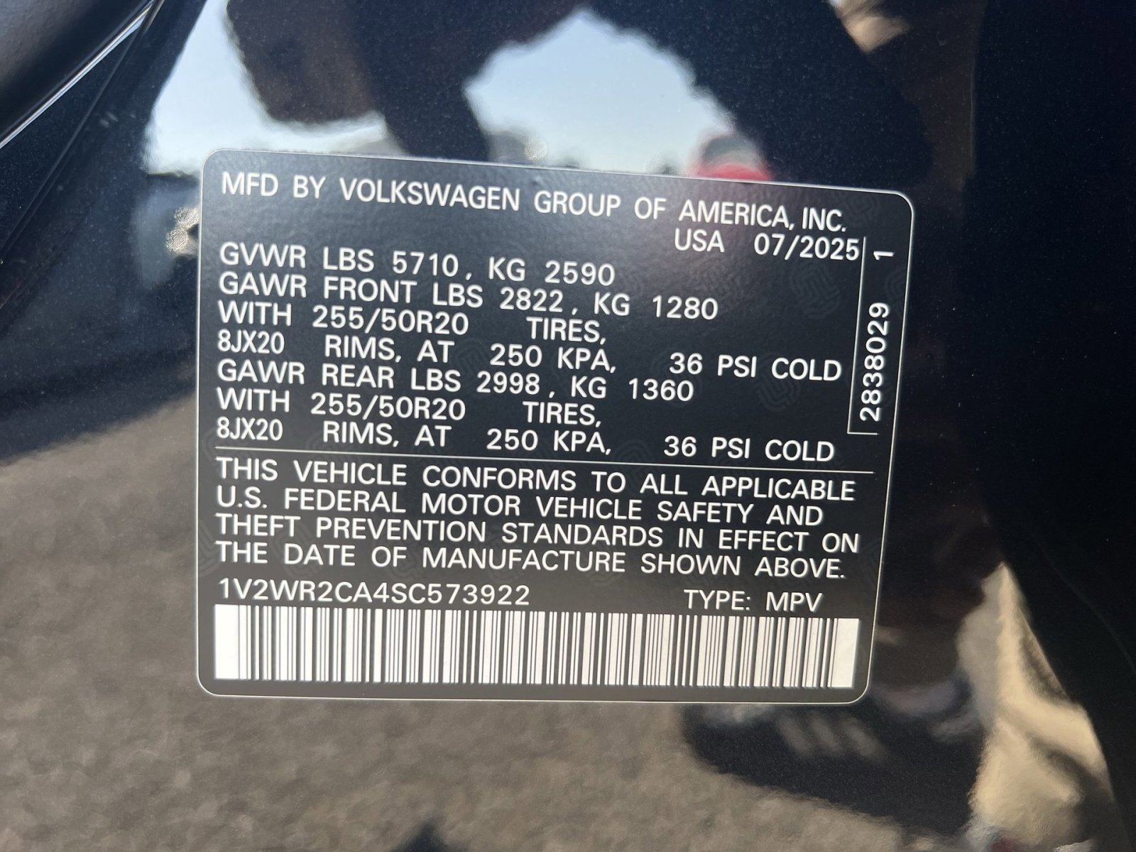 Used 2025 Volkswagen Atlas SE FWD image 36