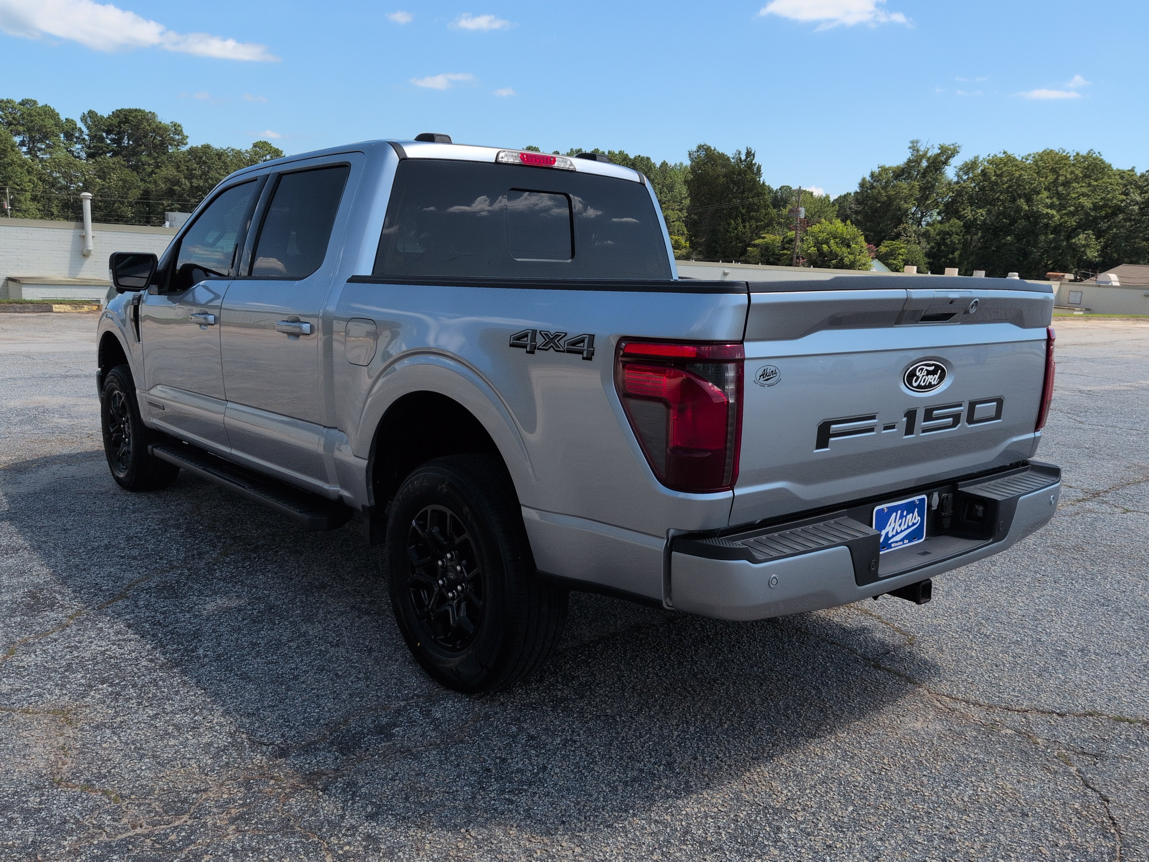 Certified 2024 Ford F150 XLT w/ Equipment Group 302A MID AWD/4WD image 5