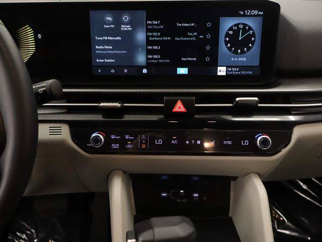 Used 2026 Kia Sportage EX FWD image 7