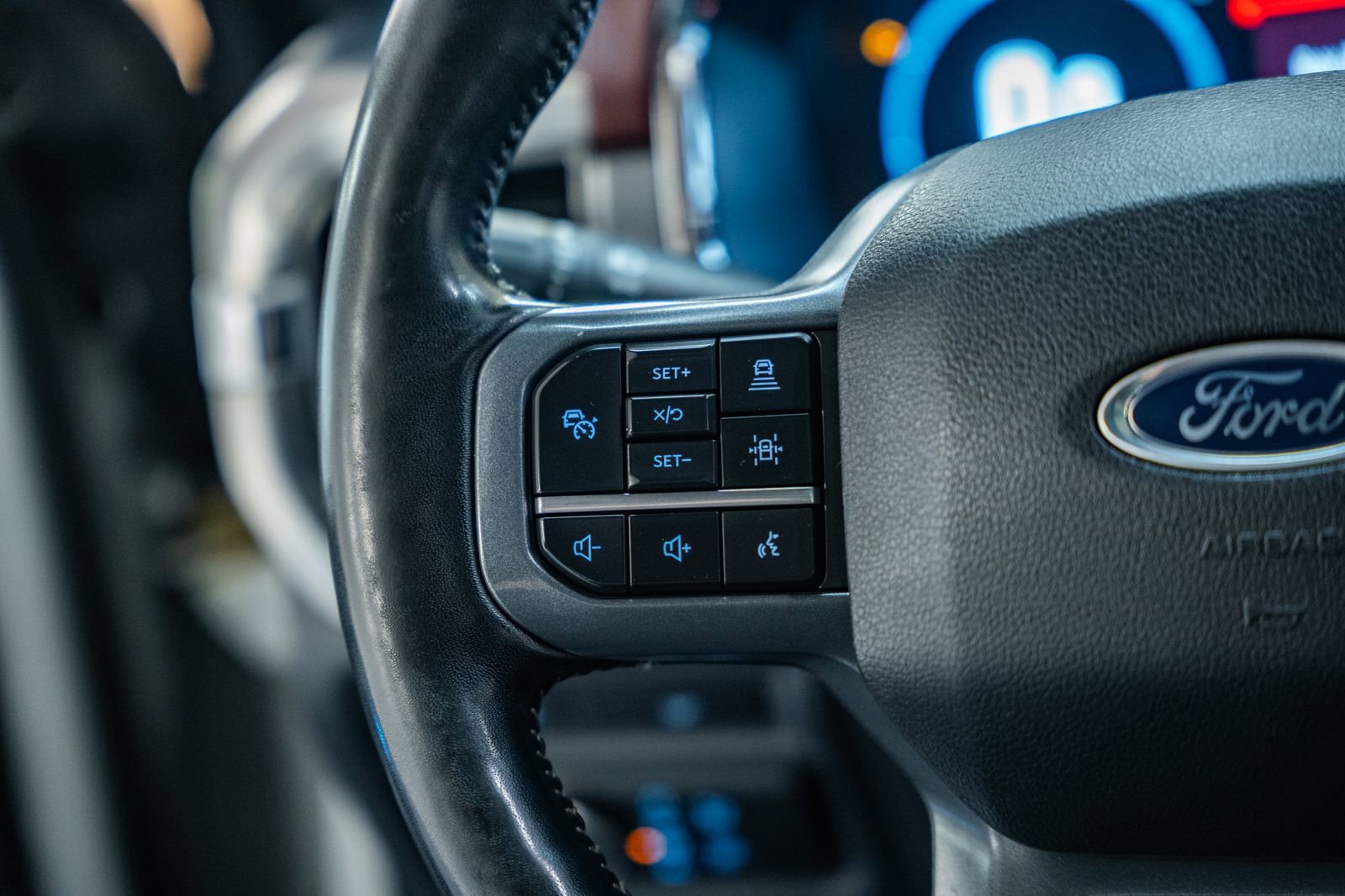 Certified 2023 Ford F150 Lariat w/ Equipment Group 502A High image 36