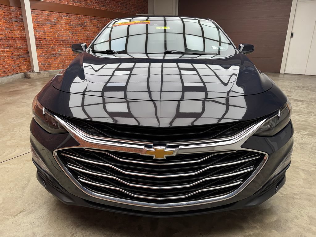 Used 2025 Chevrolet Malibu LT FWD image 8
