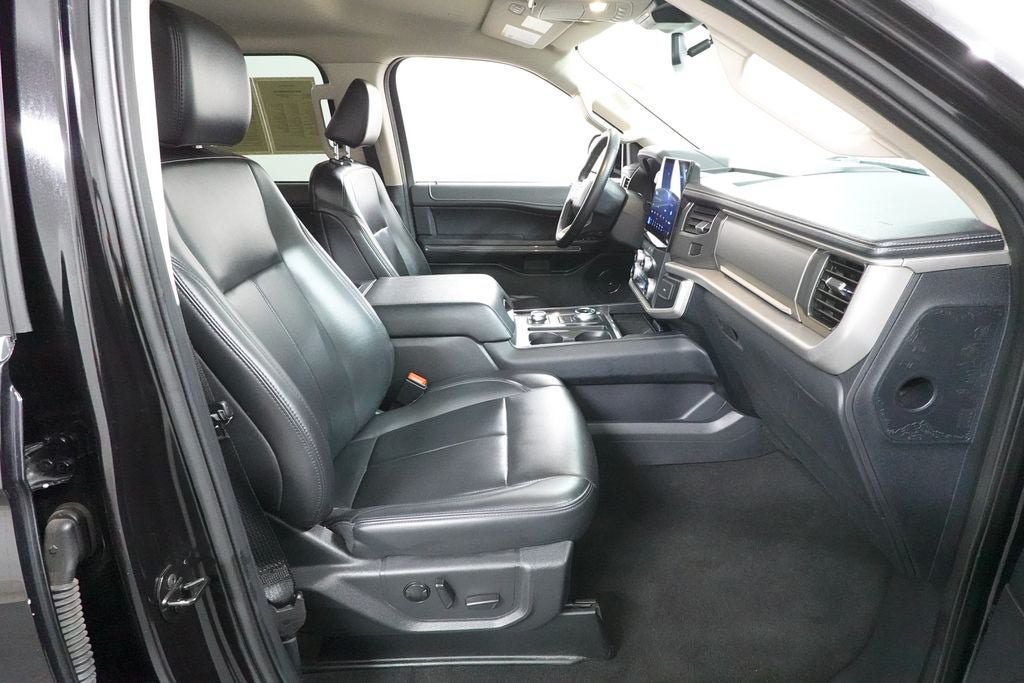 Certified 2024 Ford Expedition XLT AWD/4WD image 34