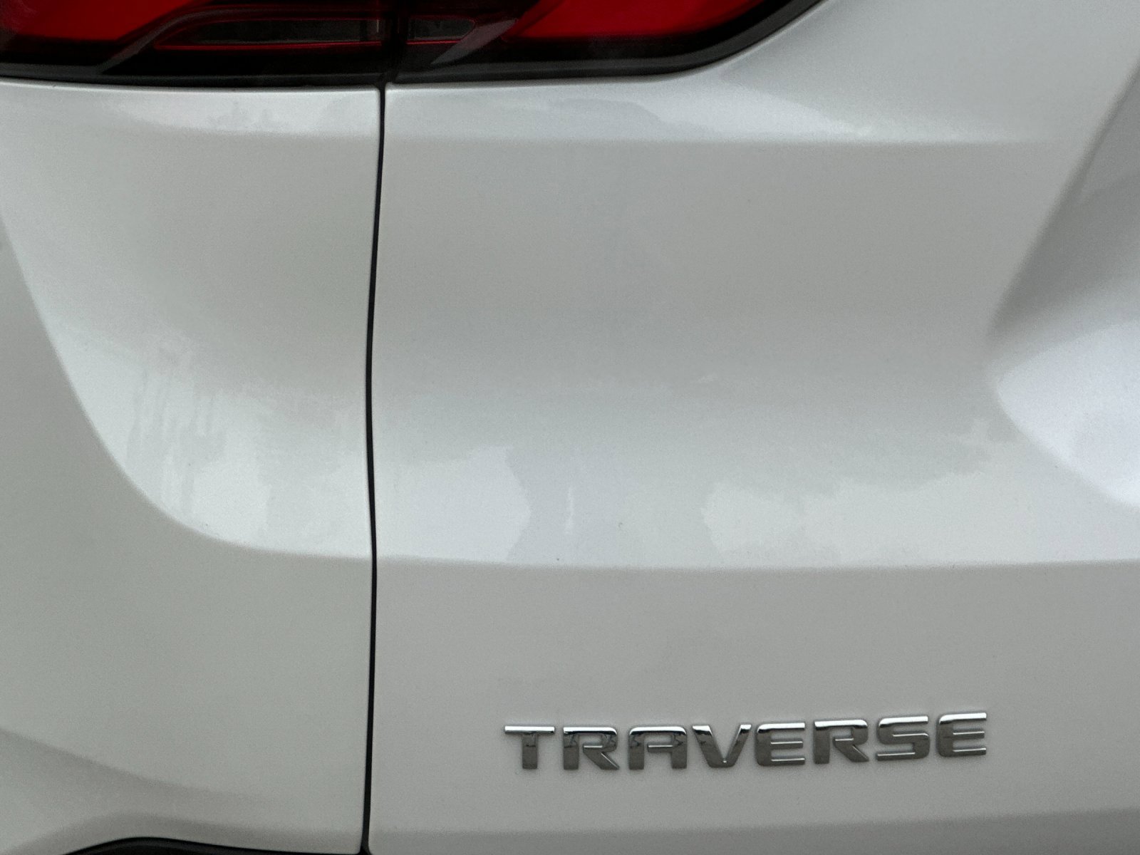 Used 2023 Chevrolet Traverse LT w/ LT Premium Package image 28