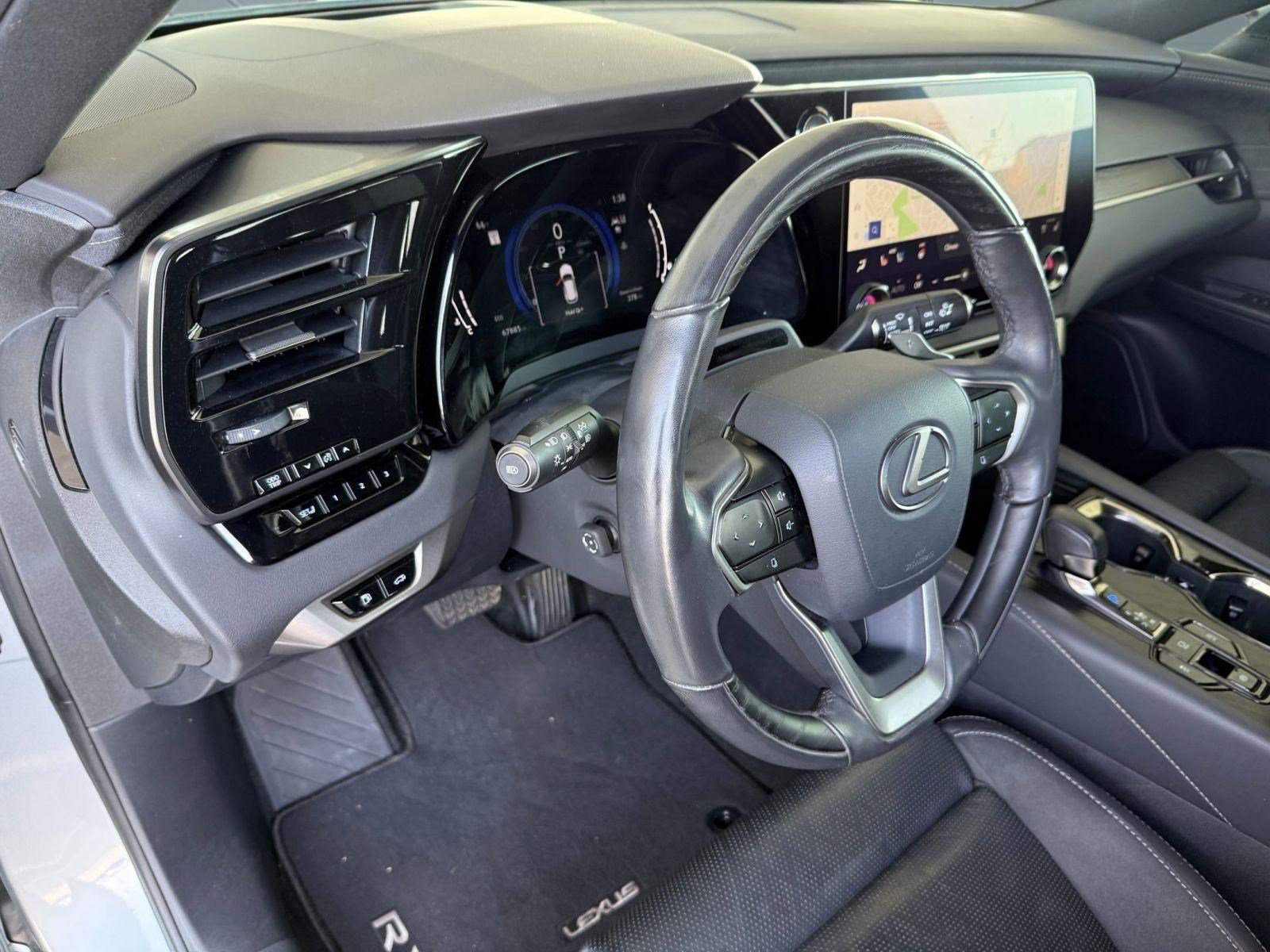 Used 2023 Lexus RX 350 FWD w/ Cold Area Package image 4