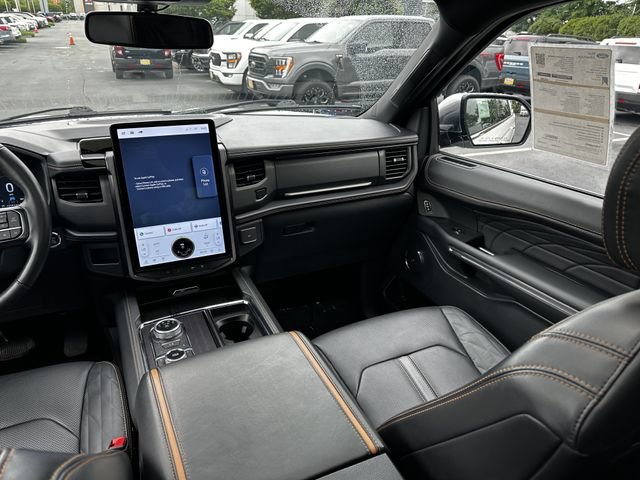 Certified 2023 Ford Expedition Platinum AWD/4WD image 17