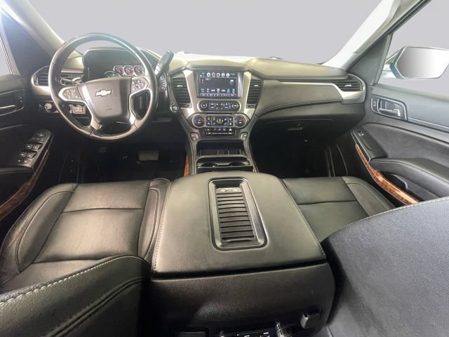 Used 2019 Chevrolet Suburban Premier AWD/4WD image 12