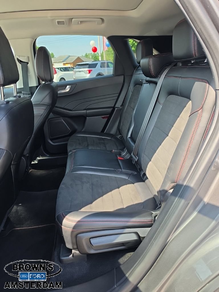 Certified 2022 Ford Escape SEL w/ SEL Stealth AWD Package image 13