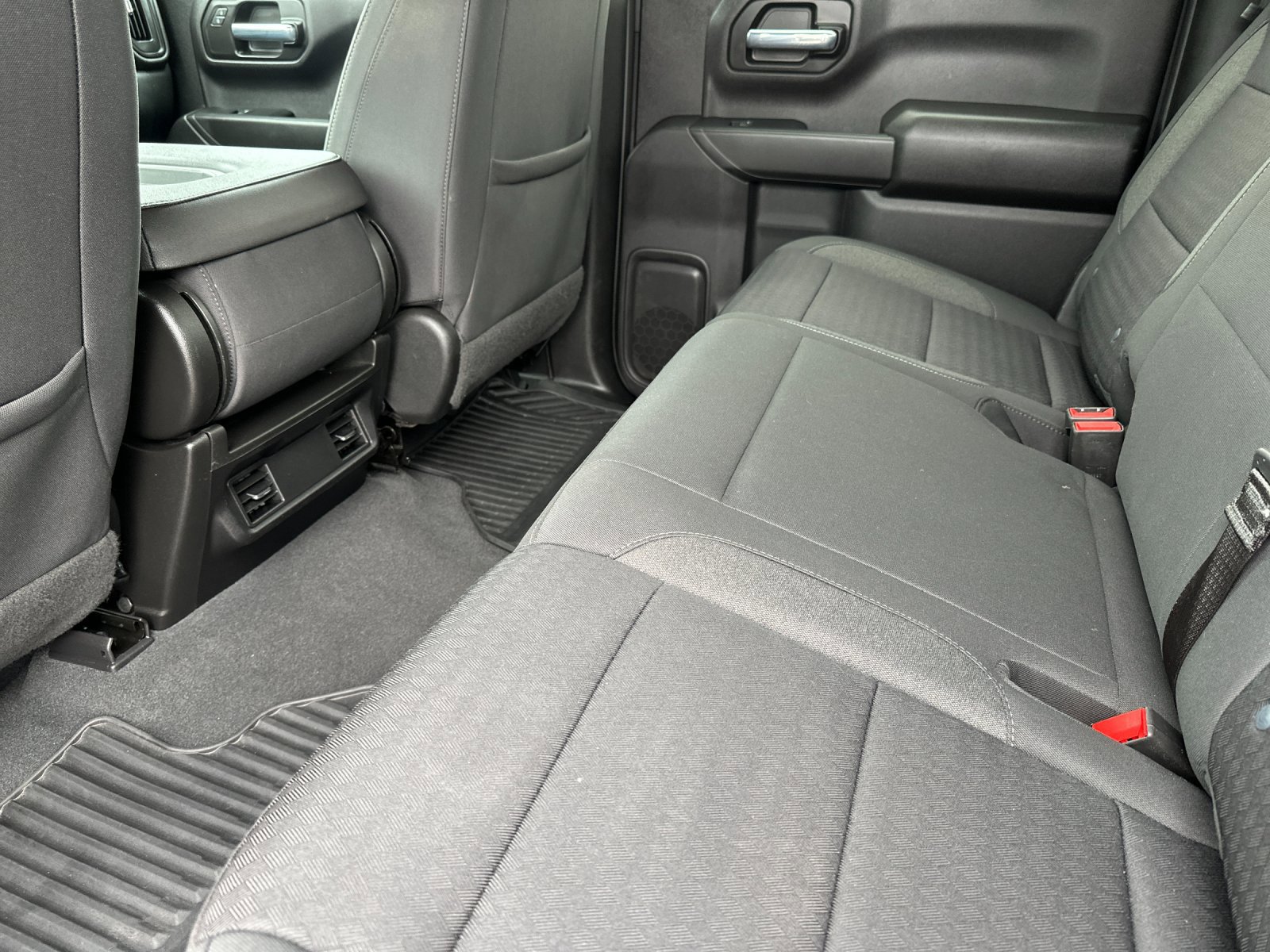 Used 2023 Chevrolet Silverado 1500 Custom image 12