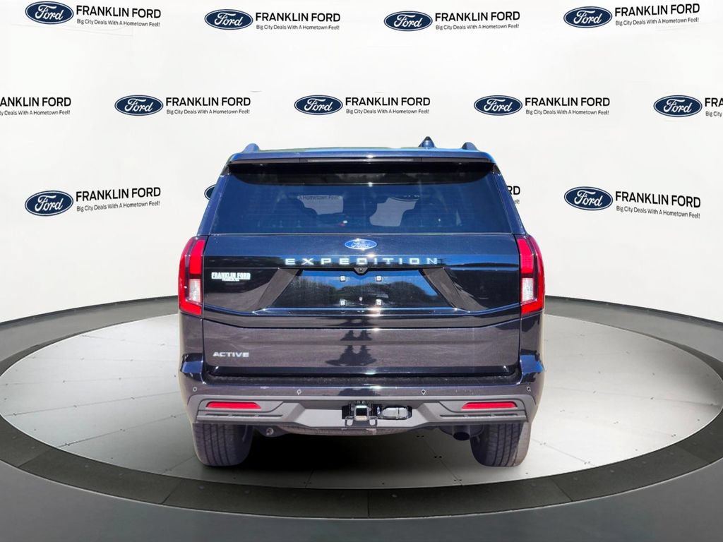 Certified 2025 Ford Expedition Active RWD image 4