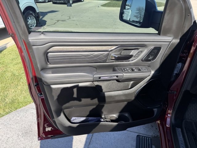 Used 2025 RAM 1500 Limited w/ Bed Utility Group image 9