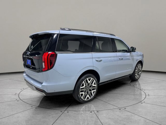 Certified 2025 Ford Expedition Platinum w/ Platinum Ultimate Package AWD/4WD image 3