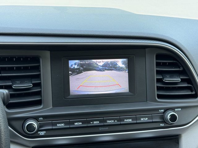 Used 2019 Hyundai Elantra SE w/ Cargo Package FWD image 23