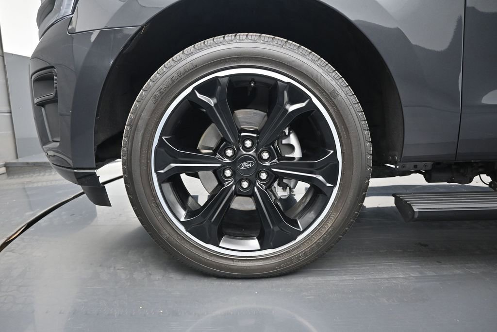 Certified 2023 Ford Expedition Limited AWD/4WD image 28