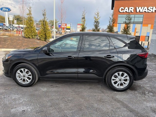 Certified 2025 Ford Escape Active w/ Cold Weather Package image 7