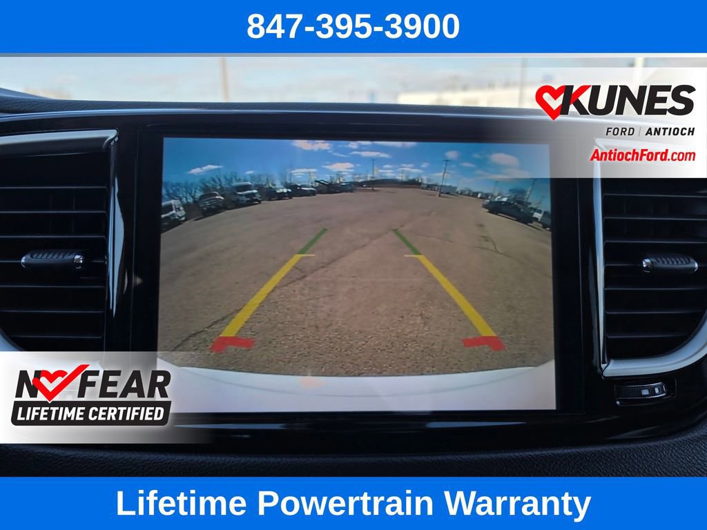 Used 2024 Chrysler Pacifica Touring-L image 48