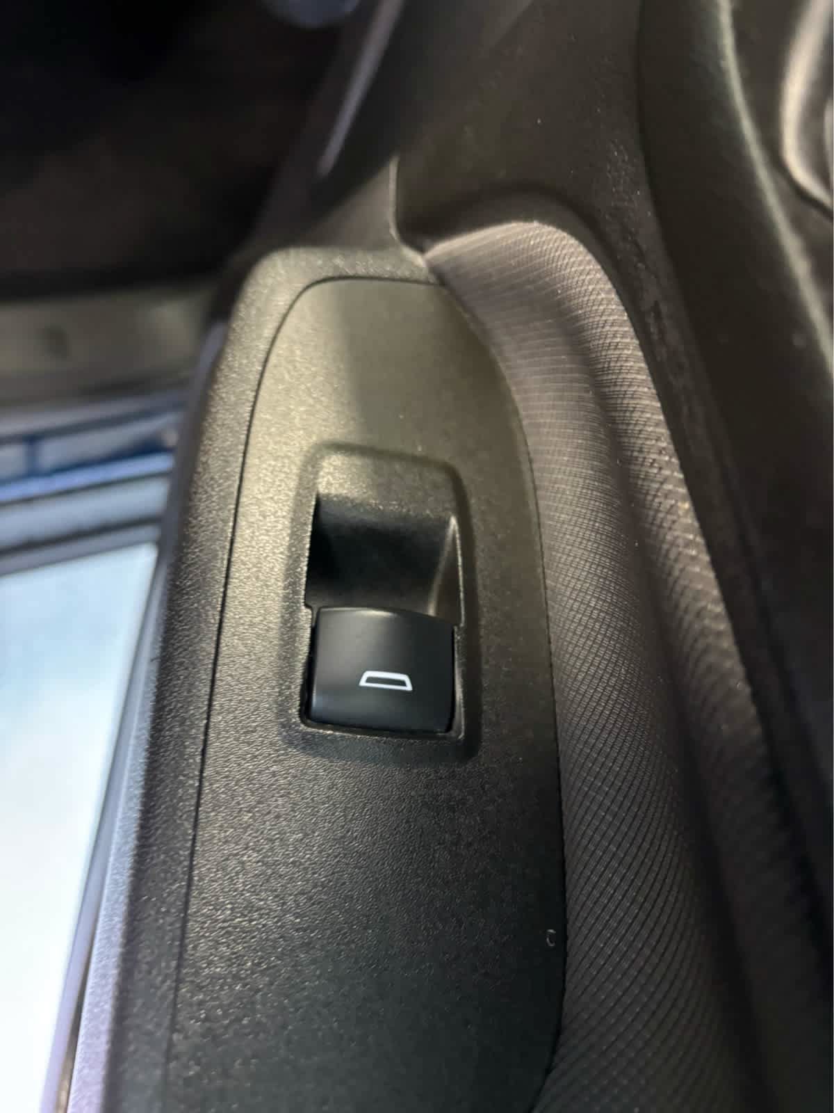Used 2022 Chevrolet Equinox RS AWD/4WD image 40