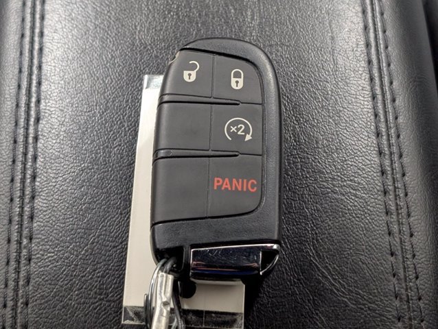 Used 2025 Jeep Compass Limited AWD/4WD image 23