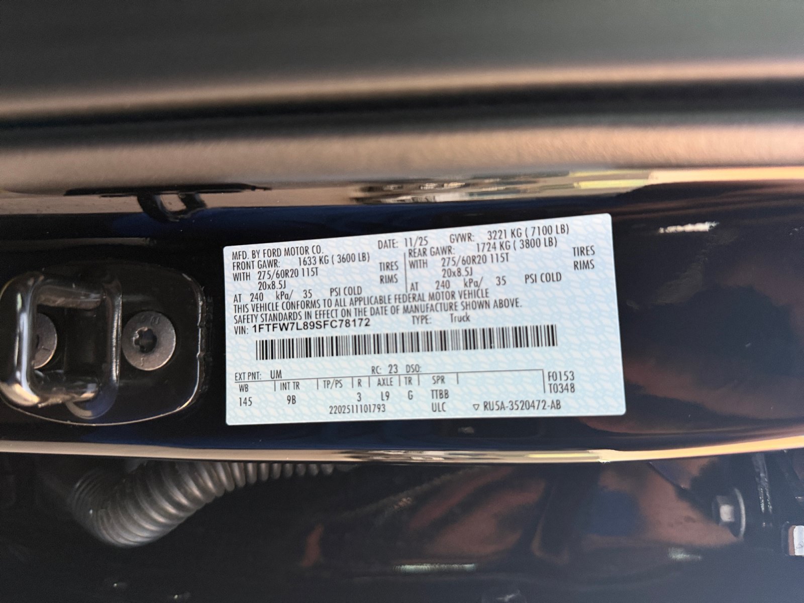 Certified 2025 Ford F150 Platinum AWD/4WD image 34
