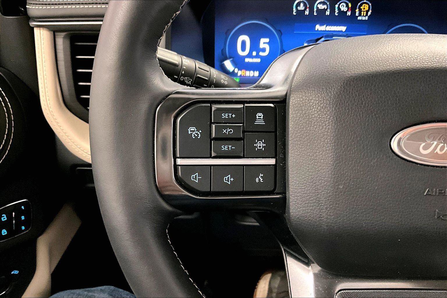 Certified 2024 Ford Expedition Max Platinum image 17