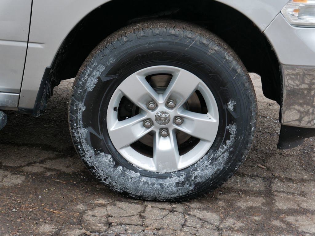 Used 2017 RAM 1500 Classic SLT image 7