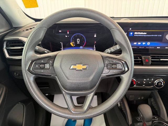 Used 2025 Chevrolet TrailBlazer LT FWD image 14