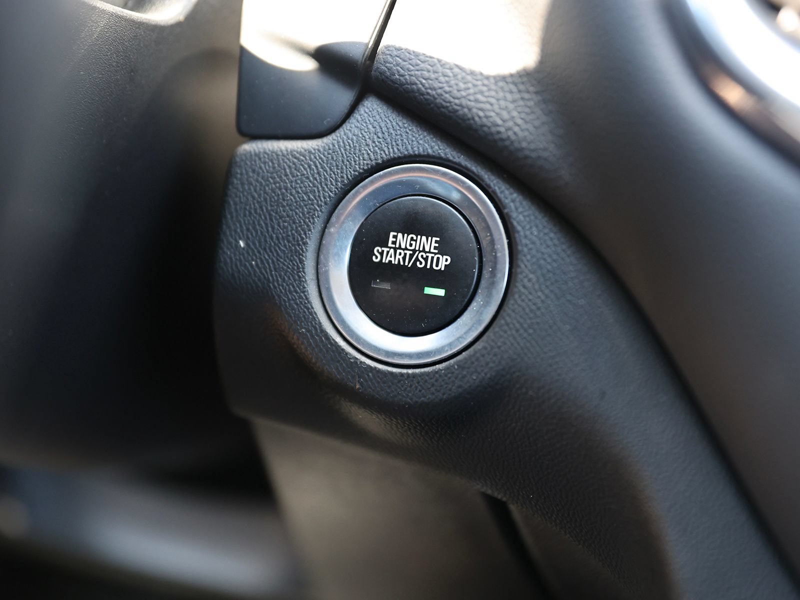 Used 2022 Chevrolet Equinox LT AWD/4WD image 32