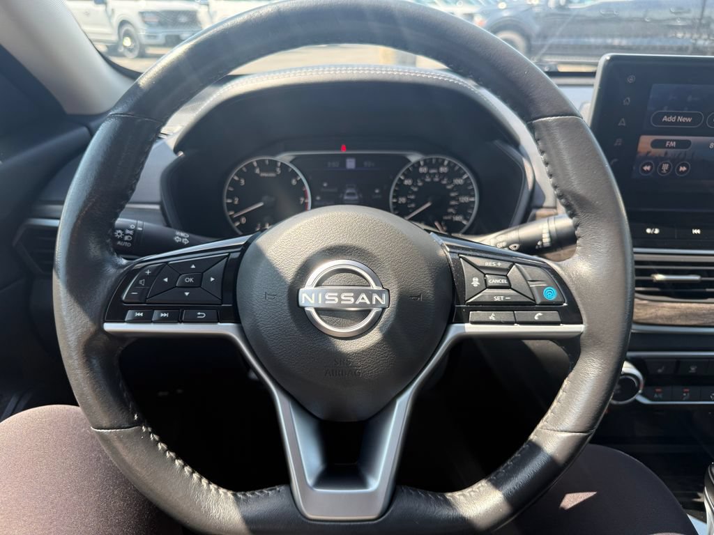 Used 2024 Nissan Altima 2.5 SV w/ SV Premium Package FWD image 20