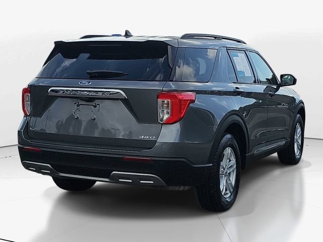 Certified 2023 Ford Explorer XLT w/ Equipment Group 202A AWD/4WD image 4