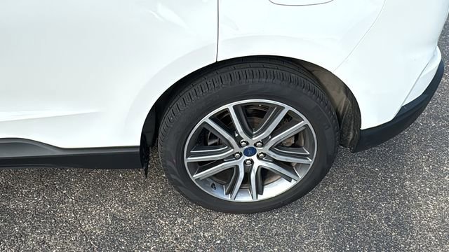 Certified 2022 Ford Edge Titanium w/ Class II Trailer Tow Package image 29