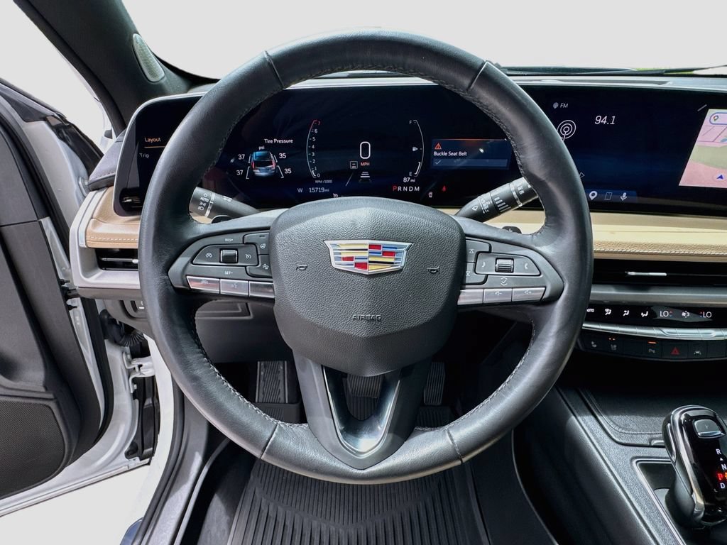 Used 2024 Cadillac XT4 Premium Luxury FWD image 11