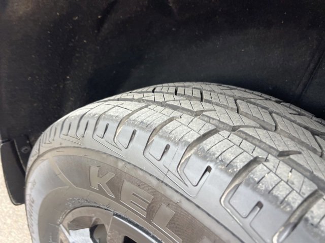 Used 2021 Chevrolet Traverse LT image 28