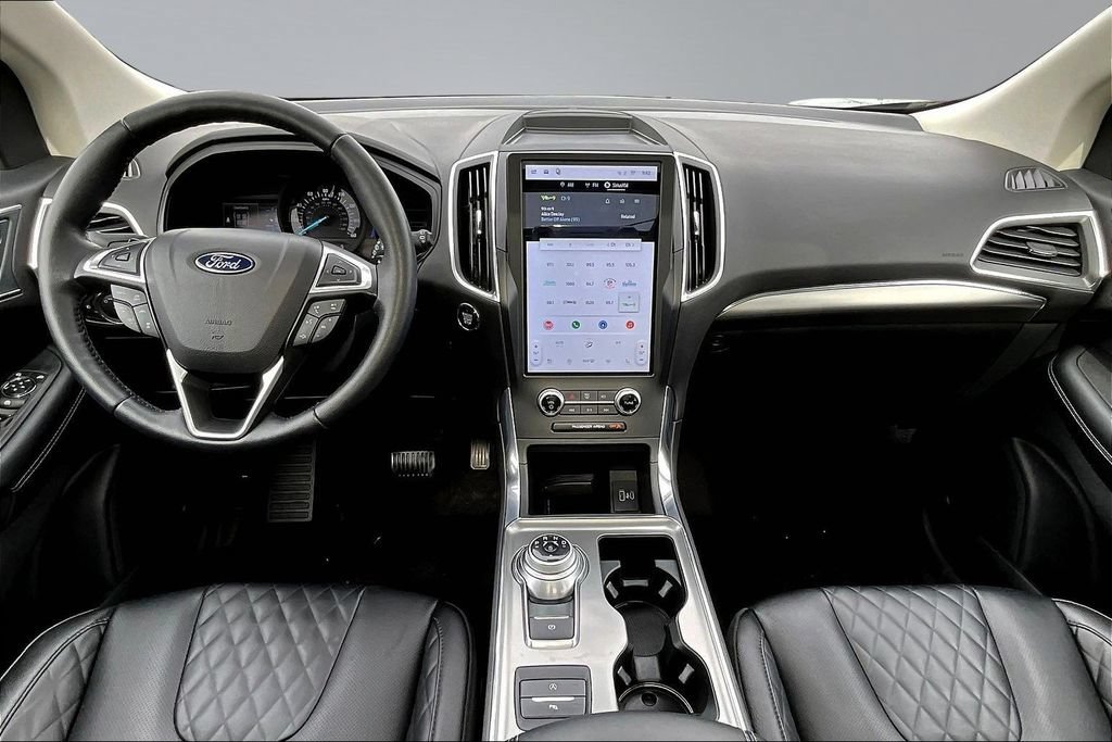 Certified 2024 Ford Edge Titanium w/ Equipment Group 301A AWD/4WD image 7